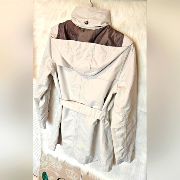 Essentials Sealed Seams Water Resistant Trench Coat w/Belt - Picture 6 of 8